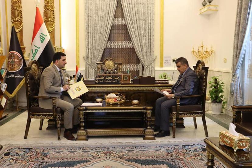 نائب رئيس هيأة التصنيع الحربي يلتقي الأمين العام لوزارة الدفاع