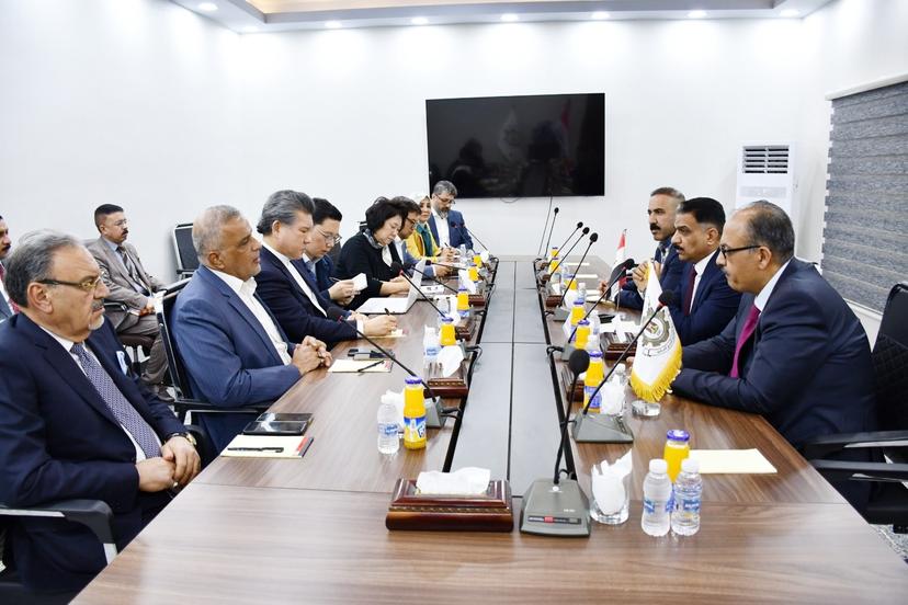 (بهدف تطوير الصناعات الحربية العراقية) رئيس هيأة التصنيع الحربي يستقبل مؤسسة التنمية الآسيوية