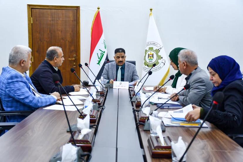 رئيس هيأة التصنع الحربي يعقد اجتماعا مع لجنة الحد من الاحتيال وشبهات الفساد المشكلة في الهيأة ويشدد على عدم السماح باي شبهات فساد